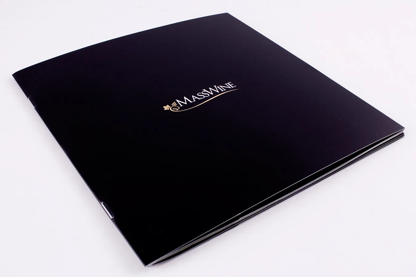 MassWine: the closed black MassWine catalogue on white
