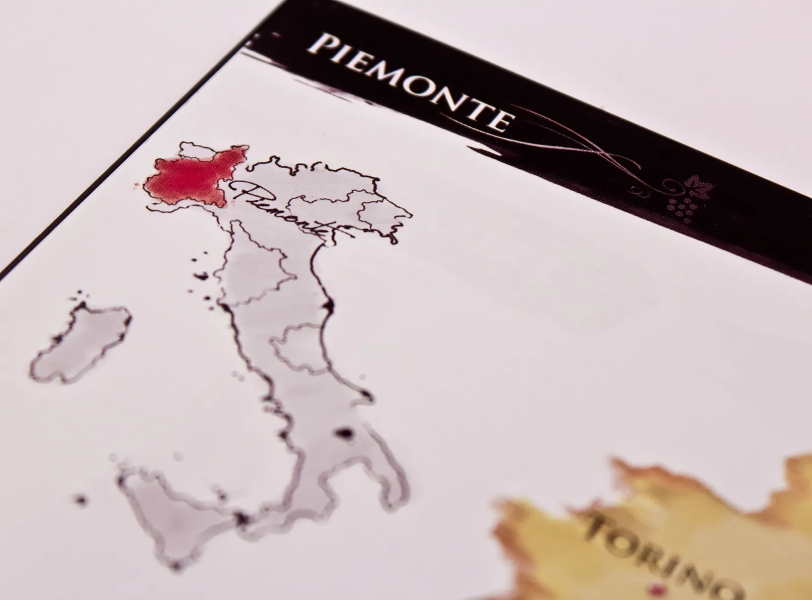 MassWine: catalogue page with a map of Italy and Piemonte marked in red