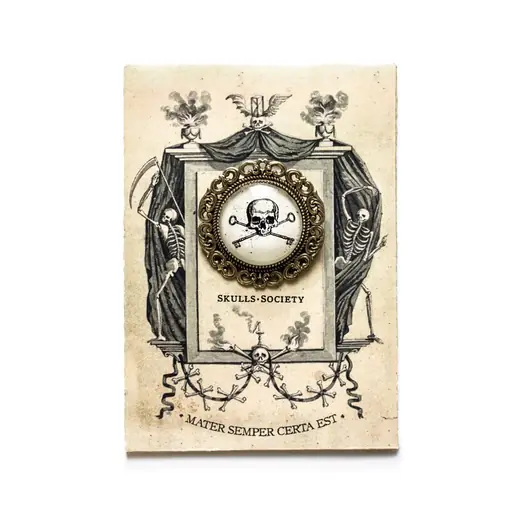 The Skulls Society: Brooch card front on white